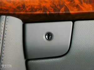 2009��A(y��)MG CLS 63 ���g����