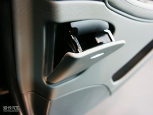 2009��AMG CLS 63 ���g����