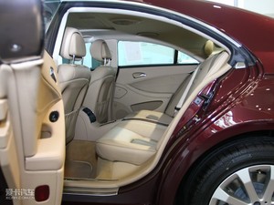 2009款CLS 300 后排空间