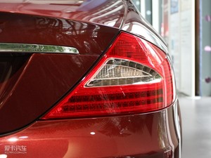 2009款CLS 300 尾灯