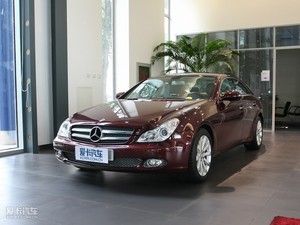 2009款CLS 300 左前45度
