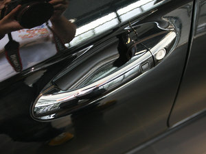 2009款CLS 350 大灯