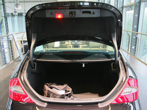 2009款CLS 350 行李厢空间