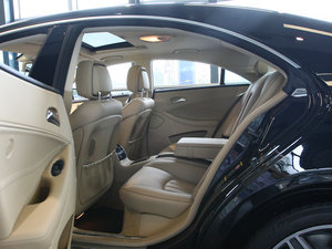 2009款CLS 350 后排空间