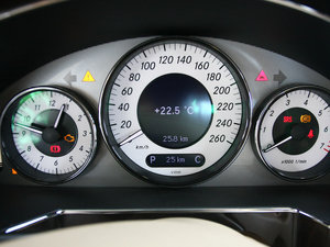 2009款CLS 350 仪表