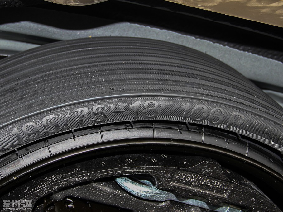 2014YR R 320 4MATIC̄