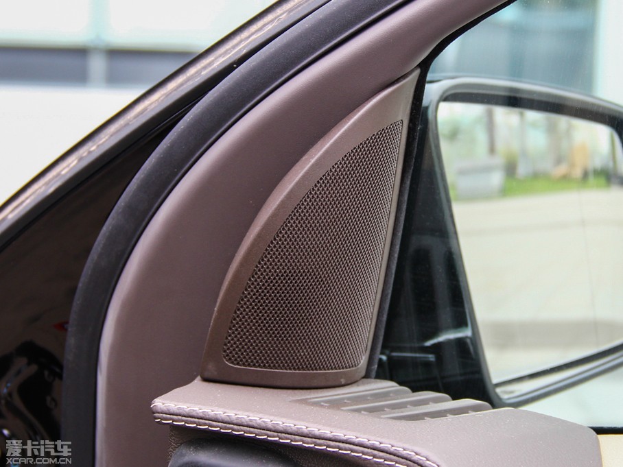 2014YR R 320 4MATIC̄