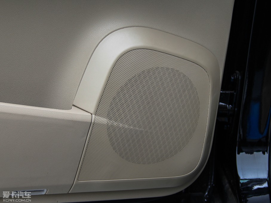 2014YR R 320 4MATIC̄