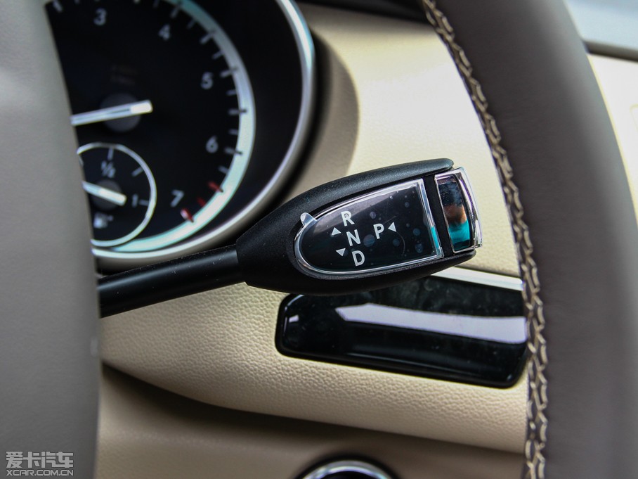 2014YR R 320 4MATIC̄