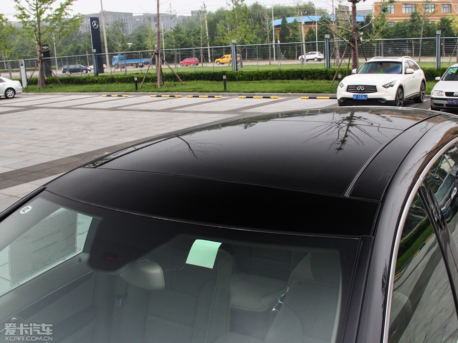 2014YR R 320 4MATIC̄