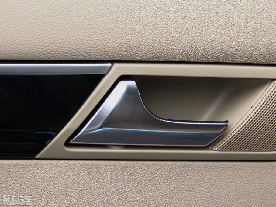 2014YR(j) R 320 4MATIC̄(w)