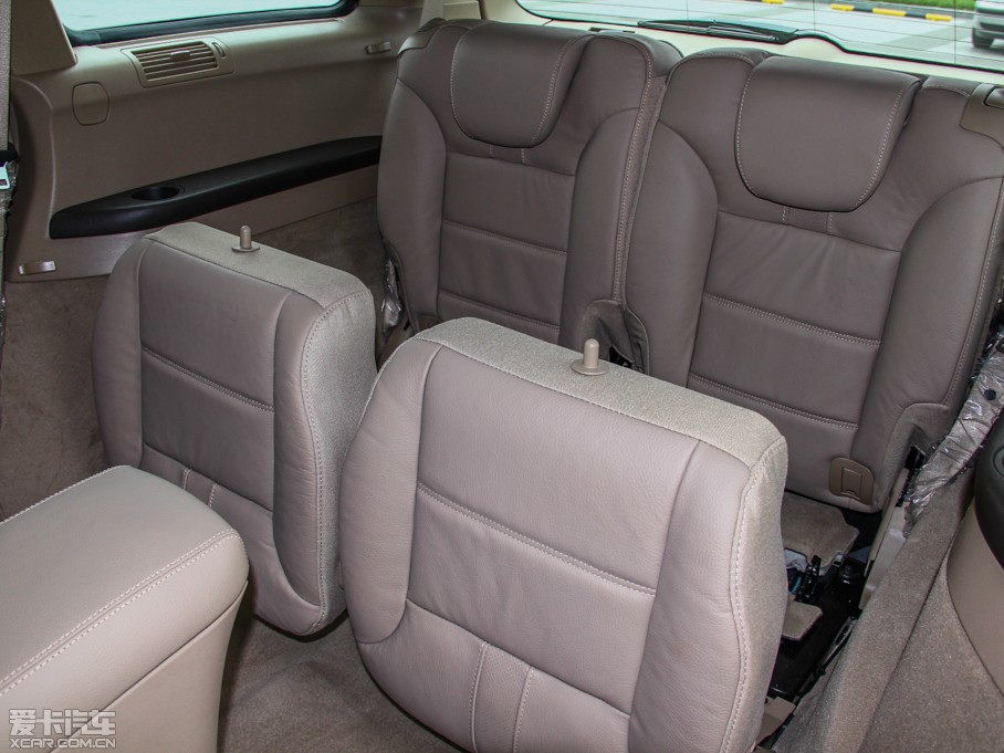 2014YR R 320 4MATIC̄