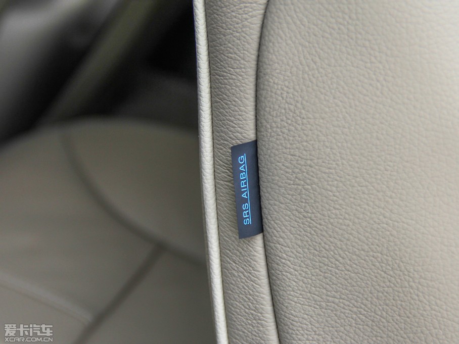 2014YR R 320 4MATIC̄