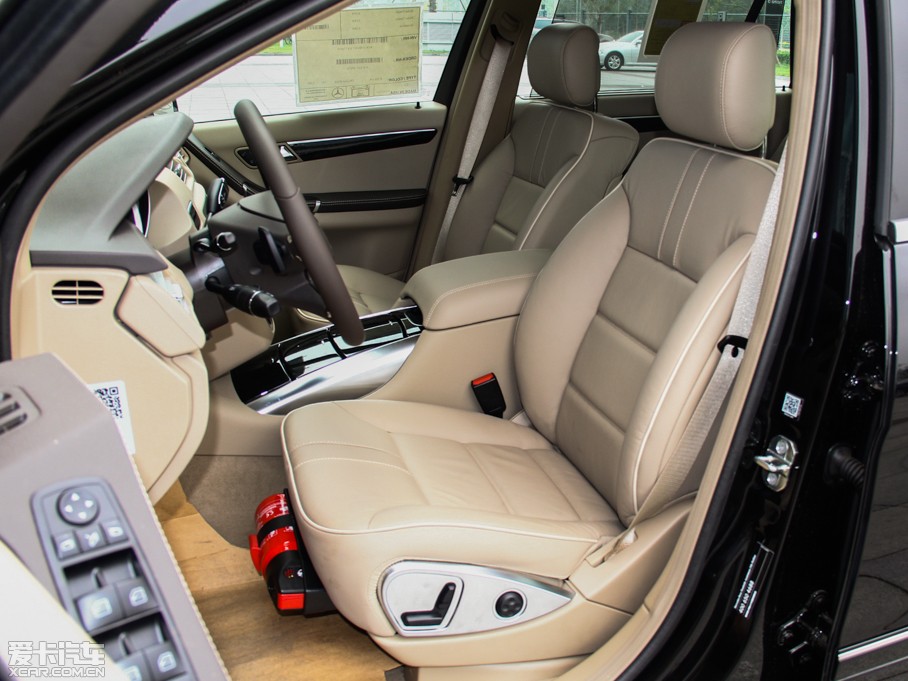 2014YR R 320 4MATIC̄