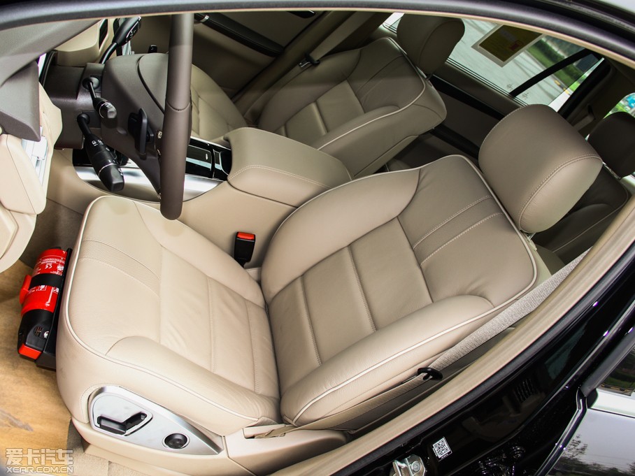 2014YR R 320 4MATIC̄