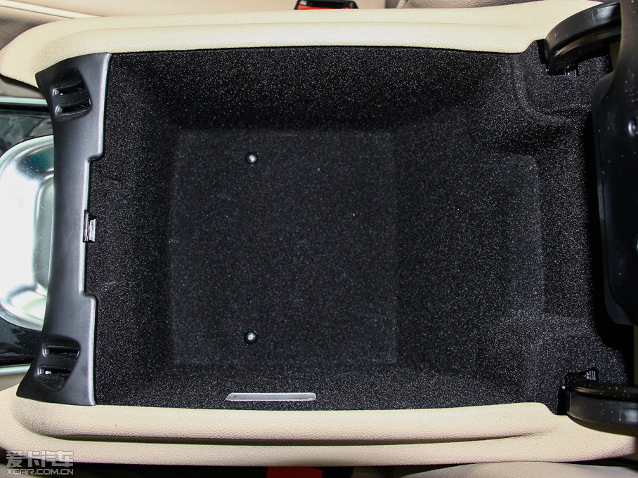 2014YR R 320 4MATIC̄