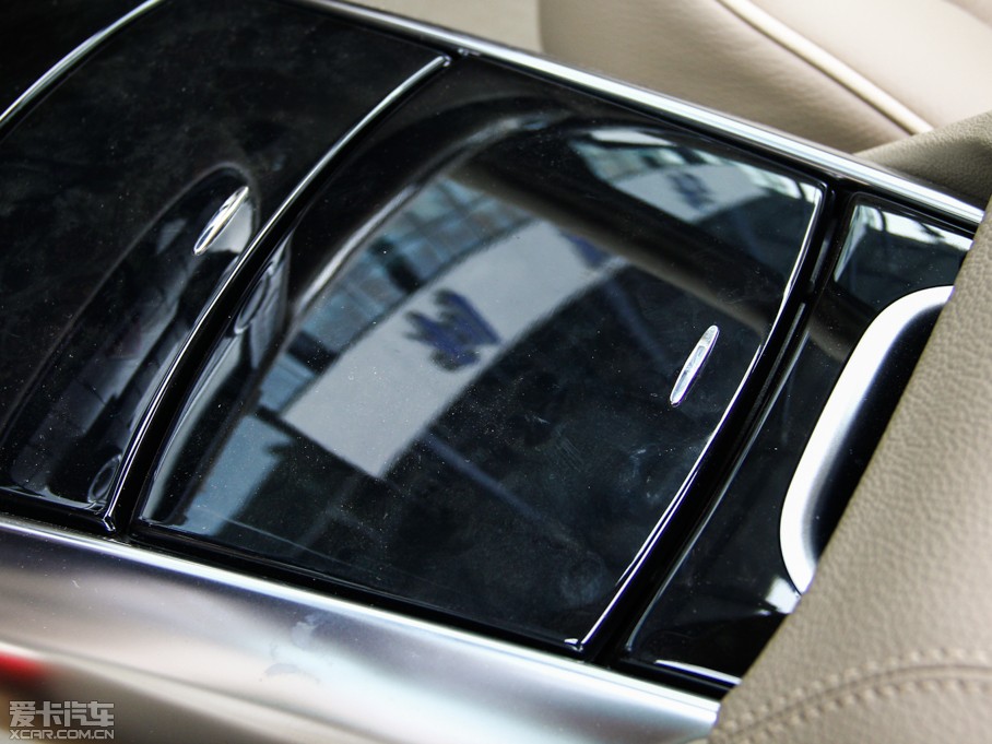 2014YR R 320 4MATIC̄(w)