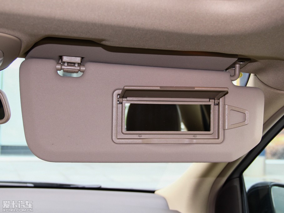 2014YR(j) R 320 4MATIC̄(w)