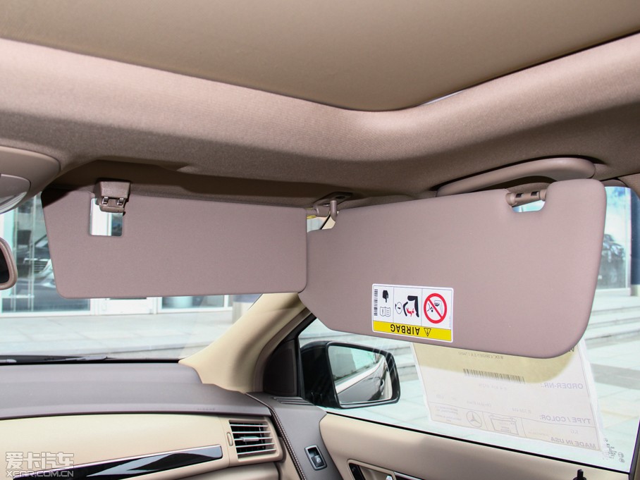 2014YR(j) R 320 4MATIC̄(w)