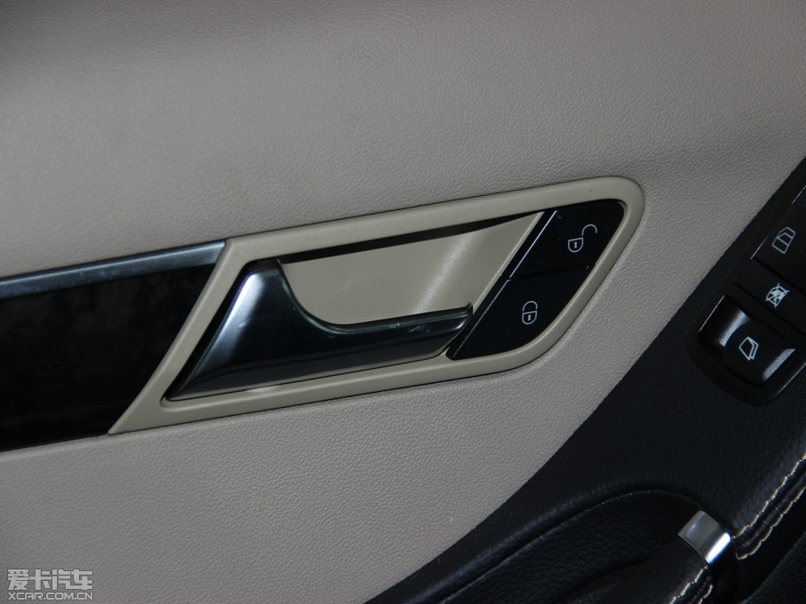 2014YR(j) R 320 4MATICA