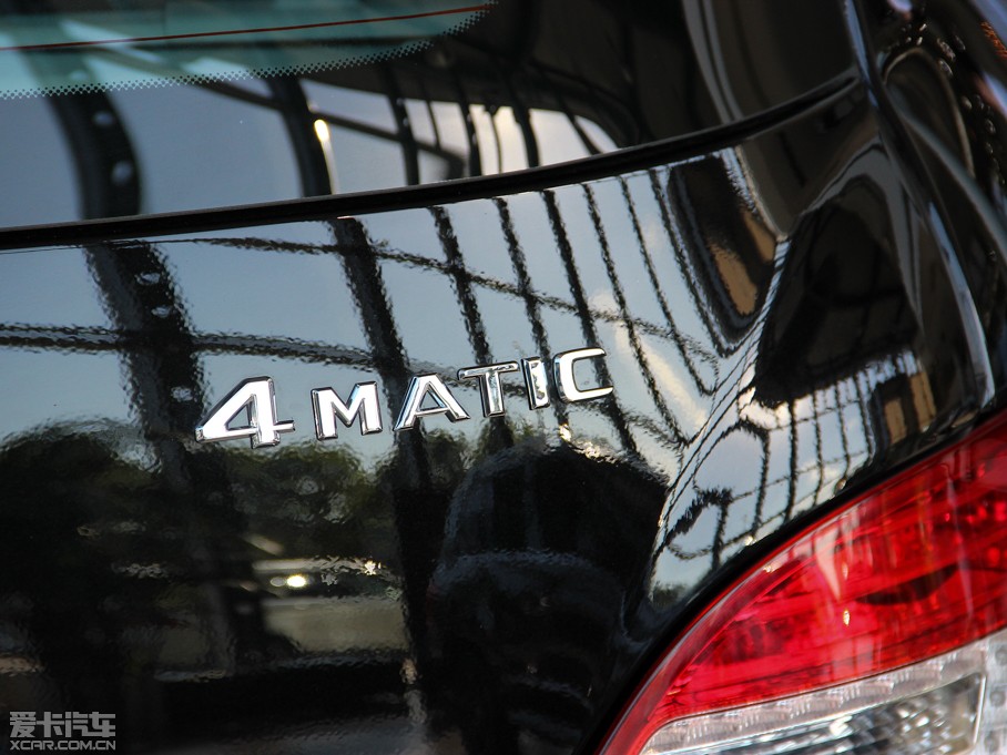 2014YR(j) R 400 4MATIC̄(w)