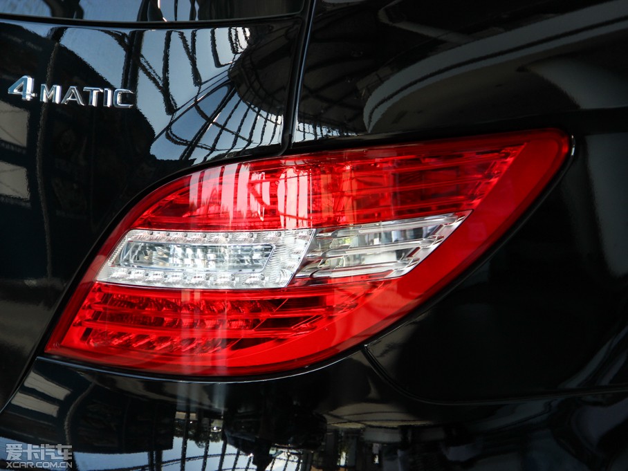 2014YR R 400 4MATIC̄