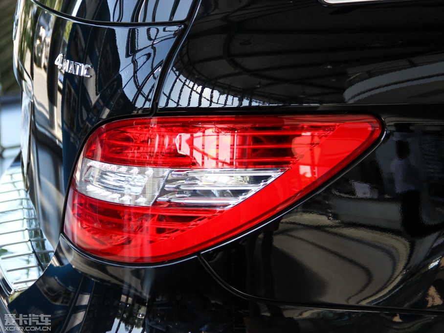 2014YR R 400 4MATIC̄