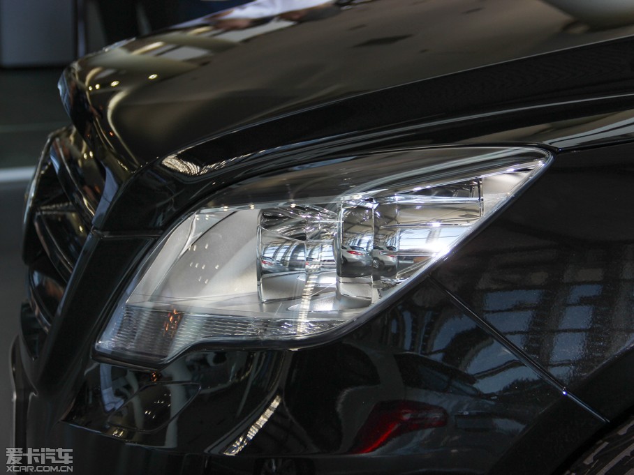 2014YR R 400 4MATIC̄