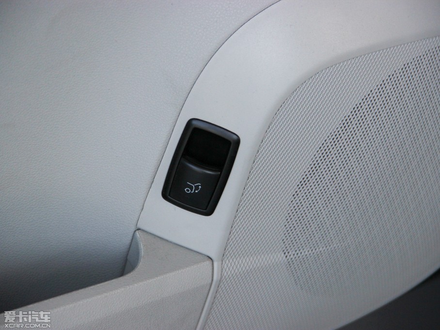 2014YR(j) R 400 4MATIC̄(w)