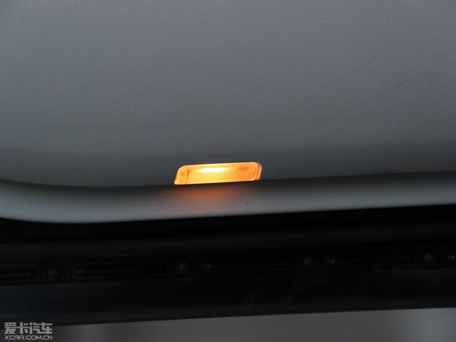 2014YR R 400 4MATIC̄