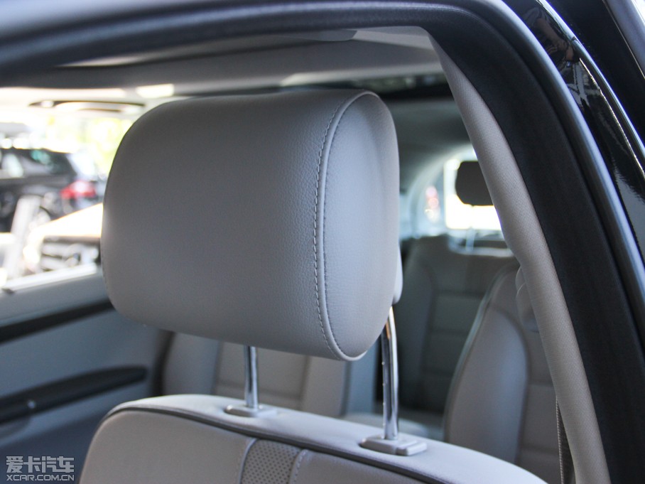 2014YR R 400 4MATIC̄