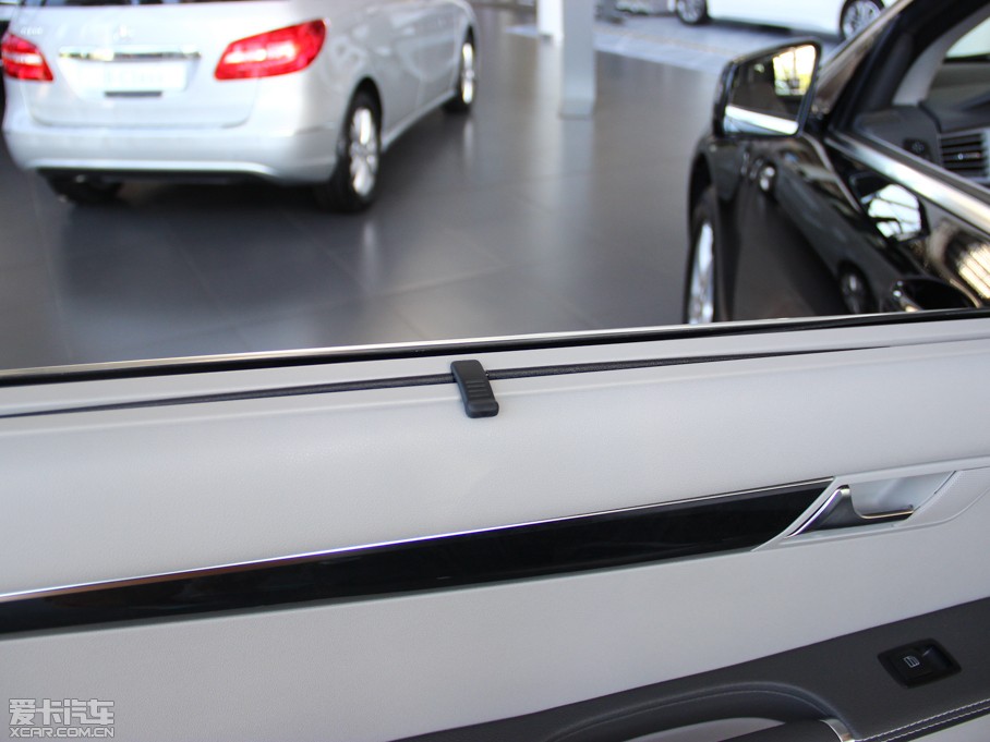 2014YR R 400 4MATIC̄