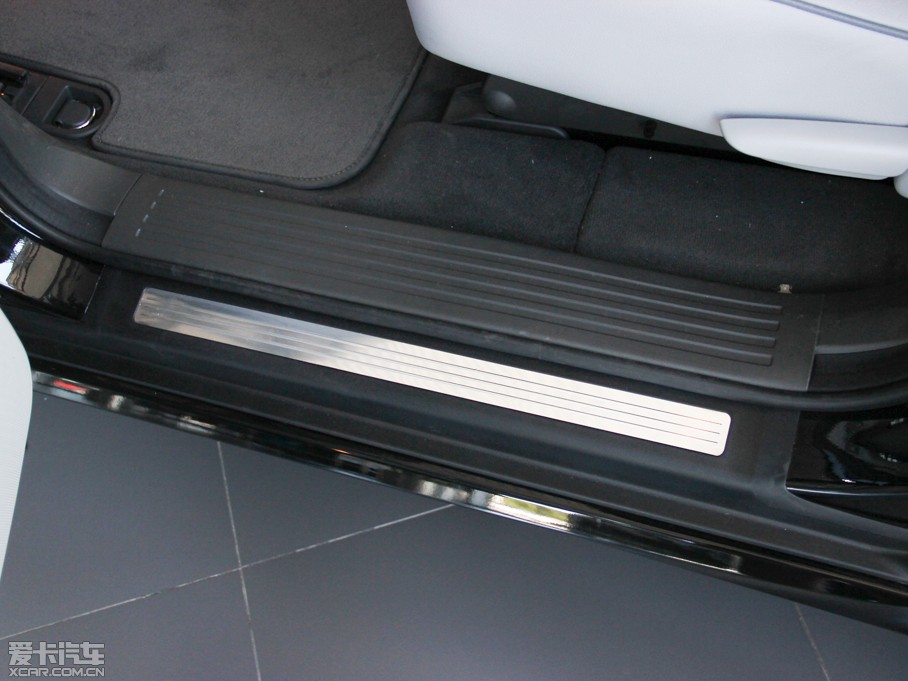 2014YR R 400 4MATIC̄