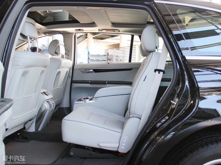 2014YR(j) R 400 4MATIC̄(w)