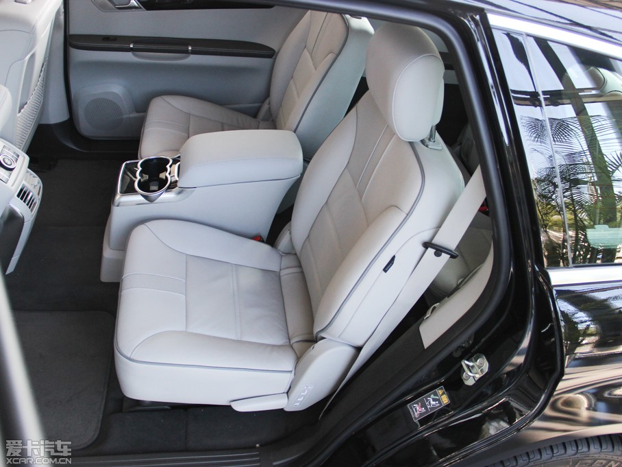 2014YR R 400 4MATIC̄