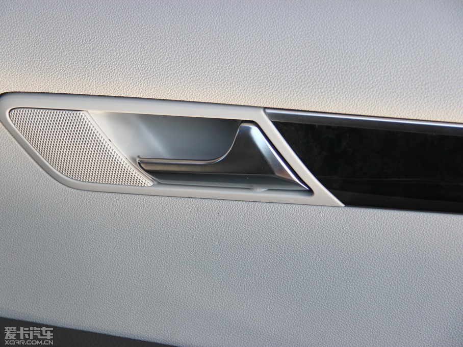 2014YR(j) R 400 4MATIC̄(w)