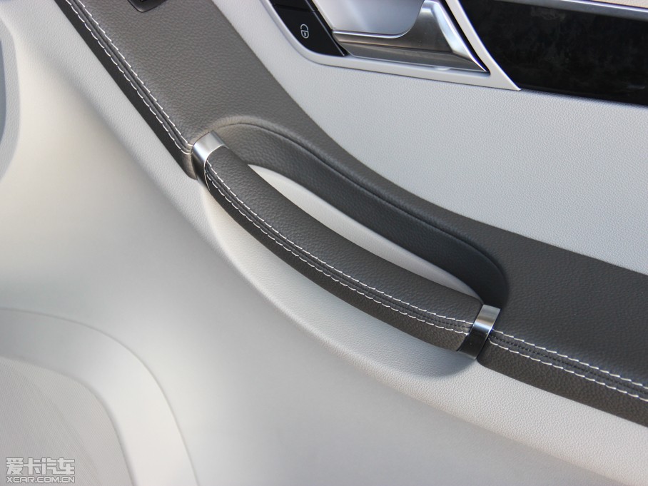 2014YR R 400 4MATIC̄