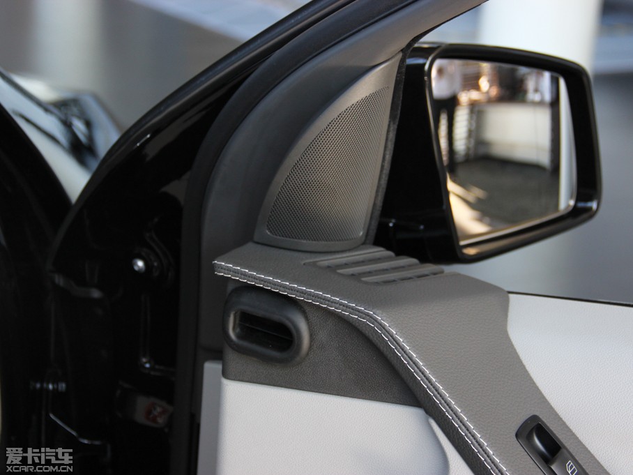 2014YR R 400 4MATIC̄