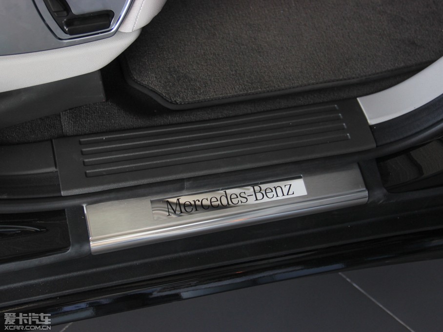 2014YR(j) R 400 4MATIC̄(w)