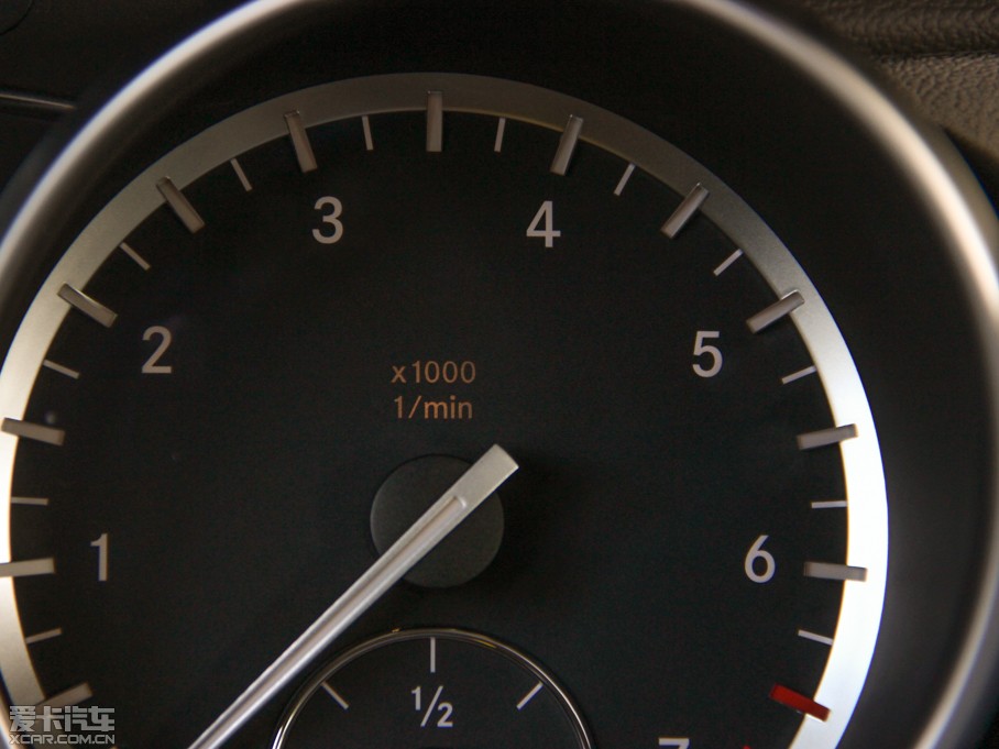 2014YR R 400 4MATIC̄