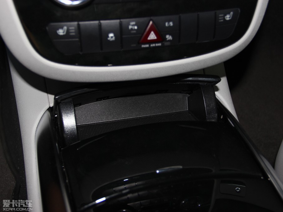 2014YR R 400 4MATIC̄