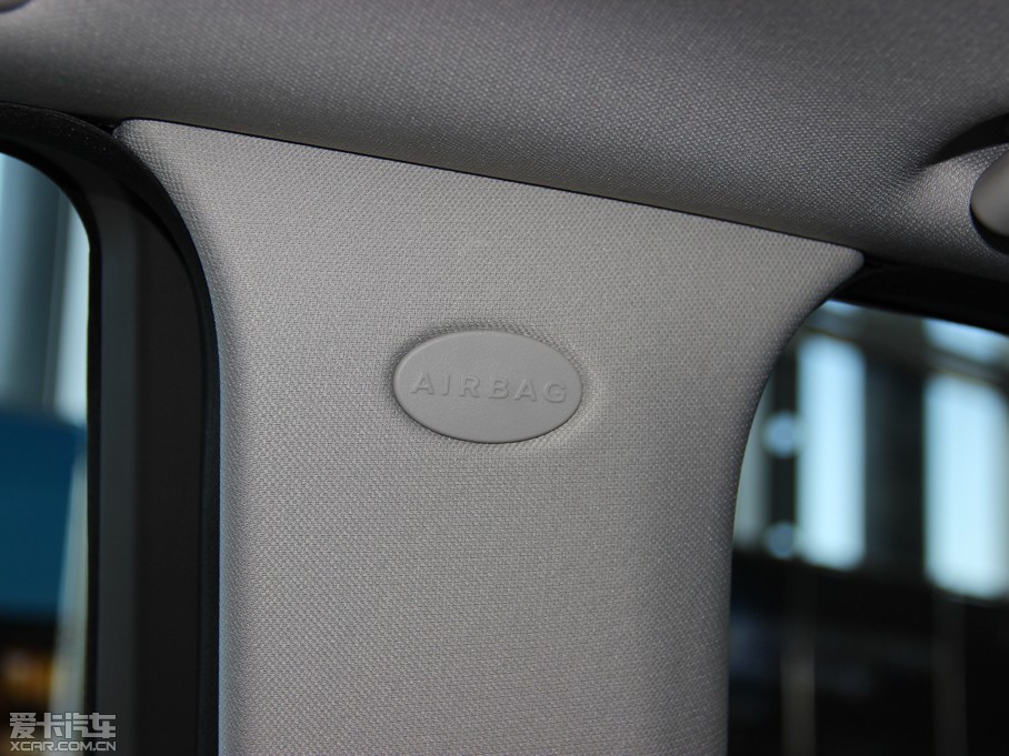 2014YR R 400 4MATIC̄