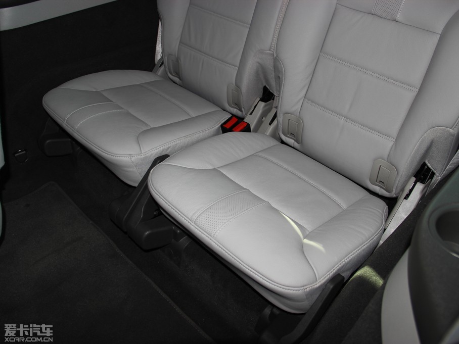 2014YR R 400 4MATIC̄