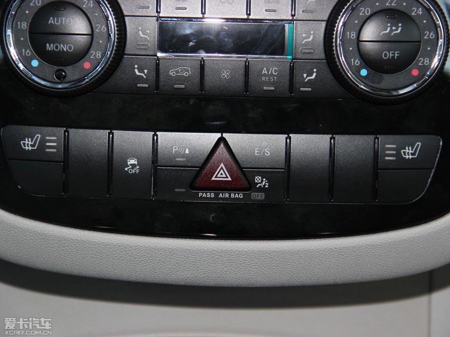 2014YR R 400 4MATIC̄