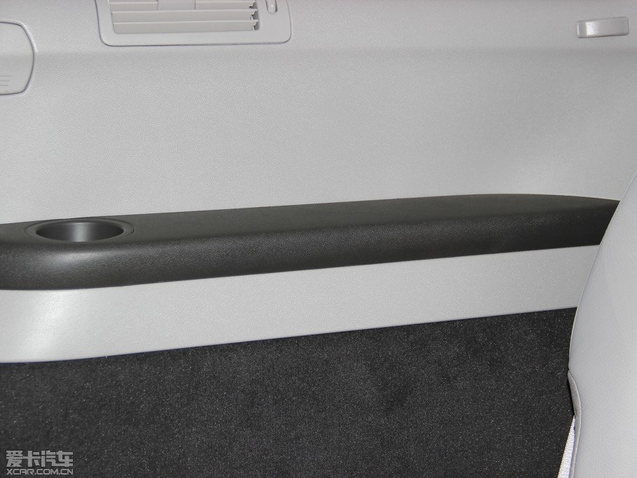 2014YR(j) R 400 4MATIC̄(w)