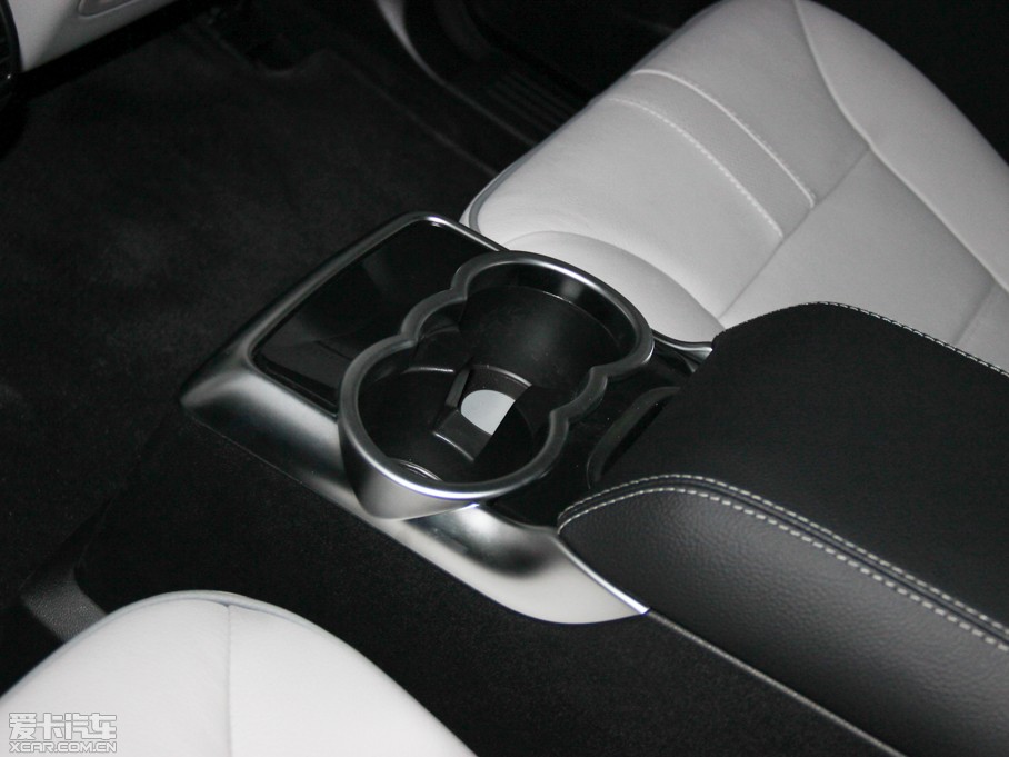 2014YR R 400 4MATICA