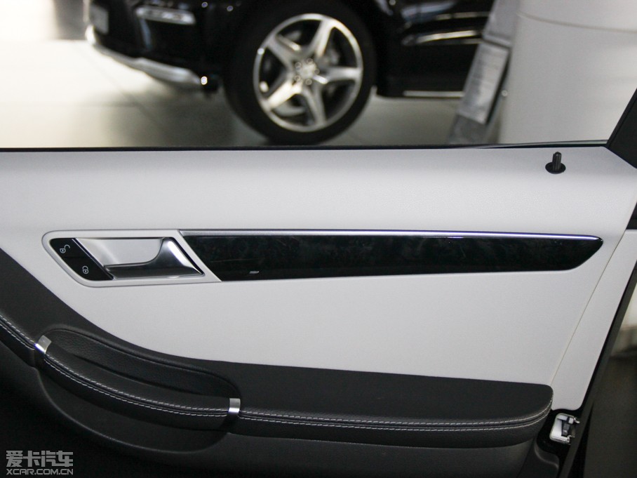 2014YR R 400 4MATICA