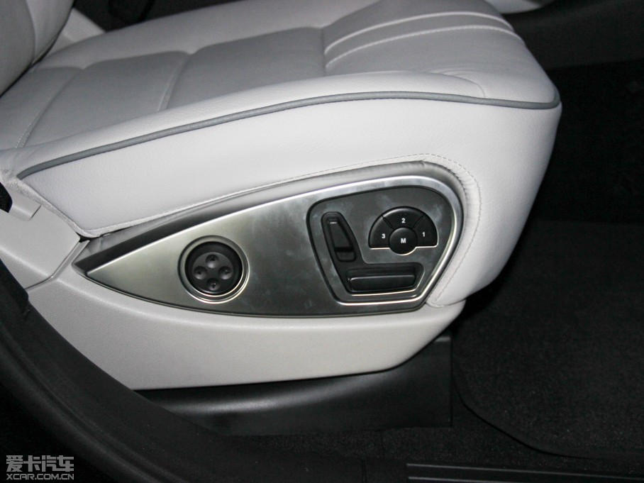 2014YR R 400 4MATICA