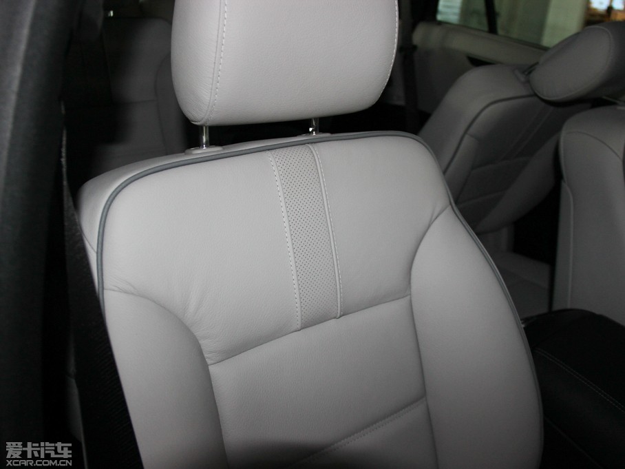 2014YR(j) R 400 4MATICA