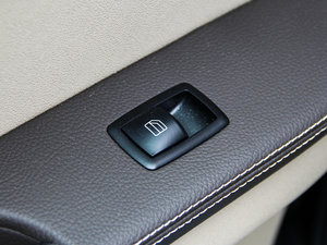 2014R 320 4MATIC̄ п؅^